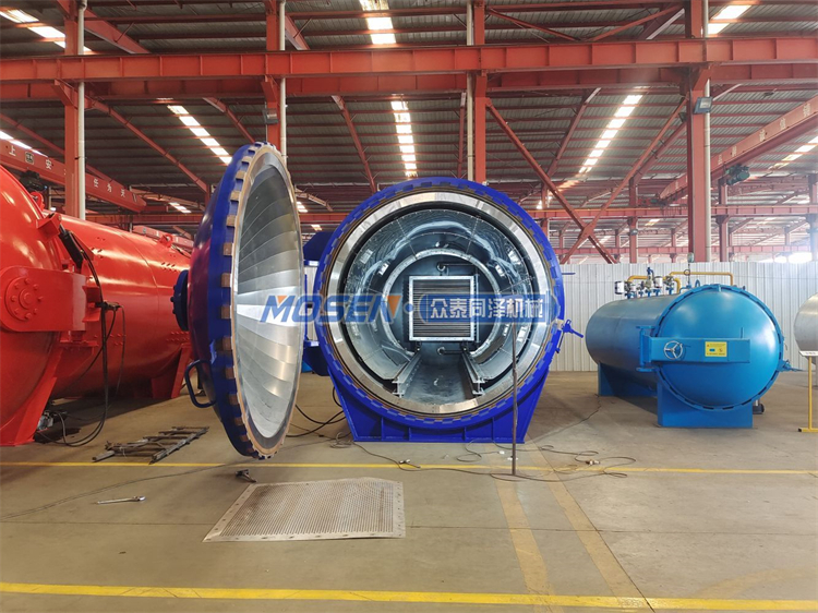 <b>大型碳纖維汽車殼體熱壓罐</b>